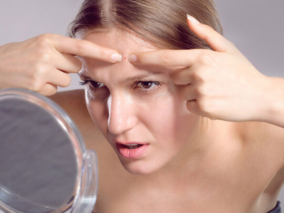 5 Quick Fixes For Wedding Day Beauty Disasters! article